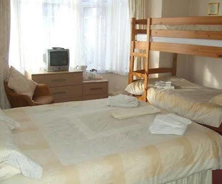 Kingsway Lodge Guest House Торки Экстерьер фото